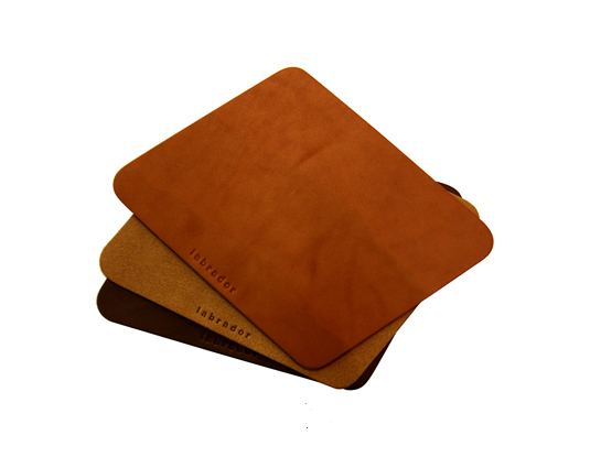 tapis de souris personnalisé en cuir ou similicuir accessoire de bureau maroc